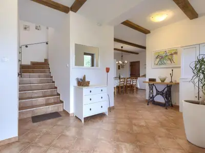 Villa 226 m², Štokovci bei Svetvinčenat, Pool und Terrasse - 20