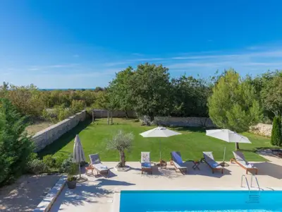 Villa 226 m², Štokovci bei Svetvinčenat, Pool und Terrasse - 10