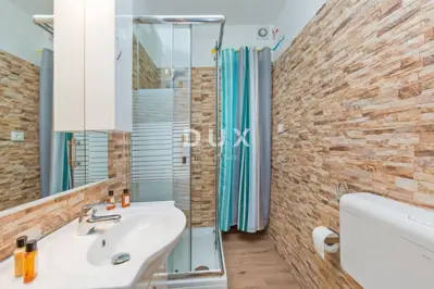 Apartment 34 m², Rovinj - first row to the sea, sea view - 6