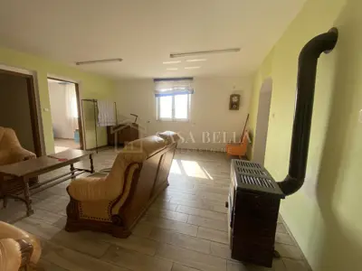 Kuća 130 m², Tribalj - mirna lokacija blizu jezera - 15