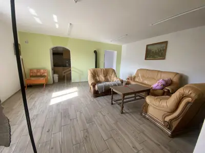 Kuća 130 m², Tribalj - mirna lokacija blizu jezera - 17