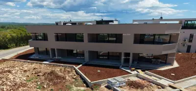 Stan 78 m², Tar, vrt i terasa s pogledom na prirodu - 6