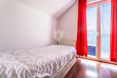 Haus 124 m², Kloštar Ivanić - ruhige Straße und freier Blick - 7