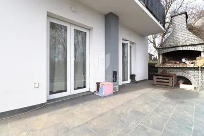 Haus 124 m², Kloštar Ivanić - ruhige Straße und freier Blick - 17