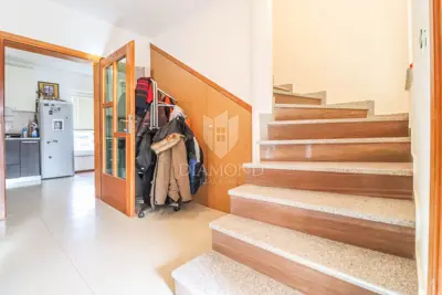 Haus 124 m², Kloštar Ivanić - ruhige Straße und freier Blick - 5