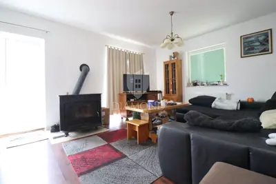 Haus 124 m², Kloštar Ivanić - ruhige Straße und freier Blick - 2
