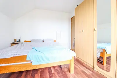 Haus 124 m², Kloštar Ivanić - ruhige Straße und freier Blick - 9