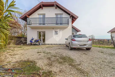 Haus 124 m², Kloštar Ivanić - ruhige Straße und freier Blick