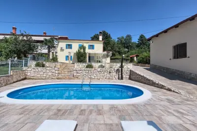 Haus 233 m², Kršan - Pool und separate Wohnung - 3