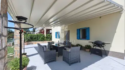 Haus 233 m², Kršan - Pool und separate Wohnung - 6