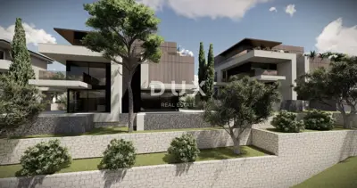 House, Jušići - by the road and development potential - 8
