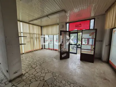 Poslovni prostor 87,4 m², Pula, Veruda - blizina centra