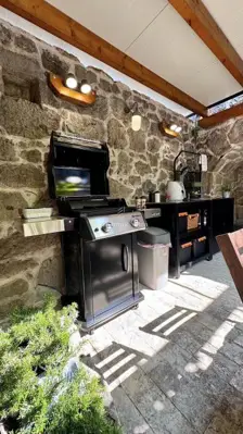 Dvije obnovljene kamene kuće s bazenom - 10
