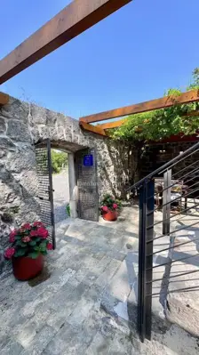 Dvije obnovljene kamene kuće s bazenom - 13