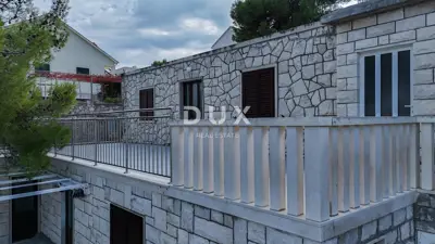 Haus 250 m², Sumartin - erste Reihe zum Meer - 3