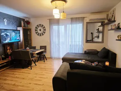 Stan 70 m², Srdoči, Rijeka - pogled na more i balkon