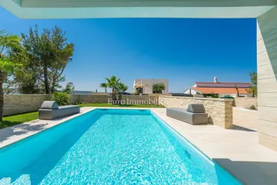 Villa 330 m², Ljubač-Ražanac - uz pješčanu plažu i more - 6