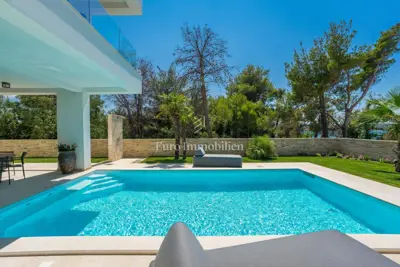 Villa 330 m², Ljubač-Ražanac - uz pješčanu plažu i more - 5