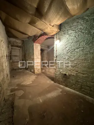 Poslovni prostor 141,50m za adaptaciju – strogi centar grada - 6