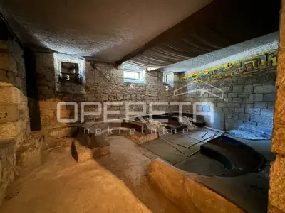 Poslovni prostor 141,50m za adaptaciju – strogi centar grada - 3