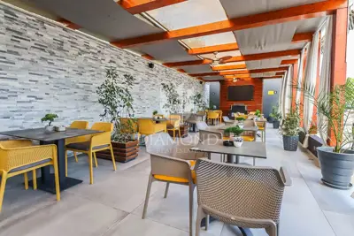 Commercial space 150 m², Pješčana Uvala - by the sea and beaches