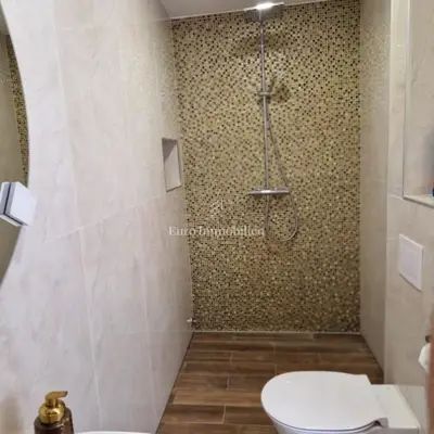 Otok Pag - kuća sa šest apartmana u blizini mora i plaže - 6