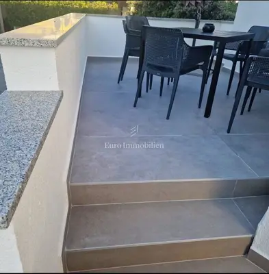 Otok Pag - kuća sa šest apartmana u blizini mora i plaže - 13