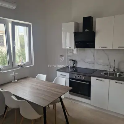 Otok Pag - kuća sa šest apartmana u blizini mora i plaže - 3