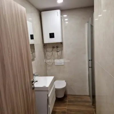 Otok Pag - kuća sa šest apartmana u blizini mora i plaže - 5