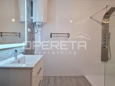 Stan 101 m², Čiovo - prvi red do mora - 14