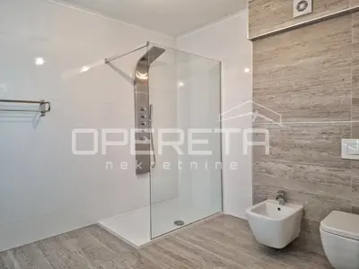 Stan 101 m², Čiovo - prvi red do mora - 7