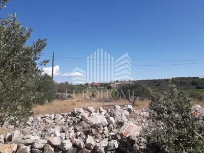HVAR Building land GREAT PRICE 1867 m² (POLJICA) - 2