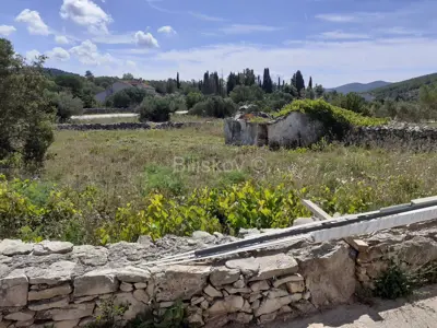 Building land 677 m², Vela Luka - near the center