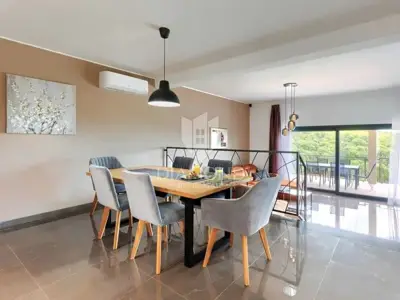 Haus zum Kauf in Novigrad, 370 m² - 12