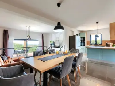 Haus zum Kauf in Novigrad, 370 m² - 10