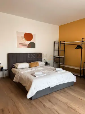 Kuća 206 m², Pomer - bazen i krovna terasa - 19