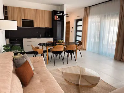Kuća 206 m², Pomer - bazen i krovna terasa - 9