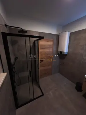 Kuća 206 m², Pomer - bazen i krovna terasa - 18