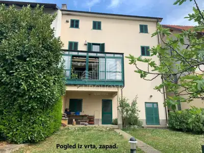 House 400 m², Vrhovec, garage and two parking spaces