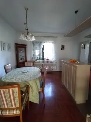 Kuća 400 m², Vrhovec, garaža i dva parkirna mjesta - 11