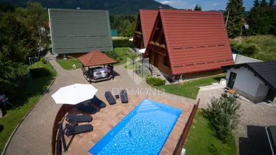 Grundstück 600 m², Delnice - 4 Berghäuser, möbliert - 3