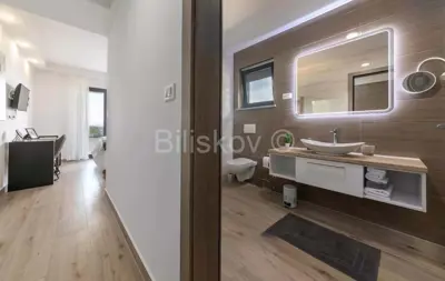 Villa 315 m², Sveta Nedjelja - Pool und Garten - 10