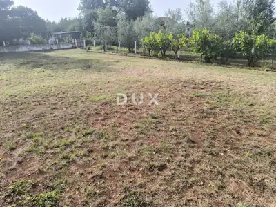 Marčana, Loborika, građevinsko zemljište, 584 m²