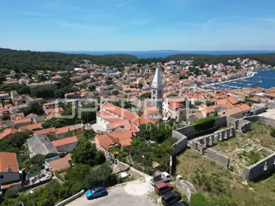 Kuća 142 m², Mali Lošinj - centar, 3 apartmana