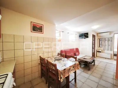 Kuća 142 m², Mali Lošinj - centar, 3 apartmana - 17
