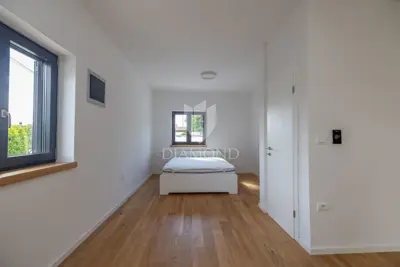 Haus zum Kauf in Rovinj, 78 m² - 13