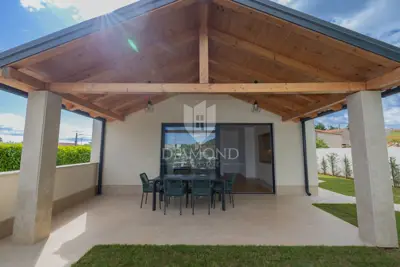 Haus zum Kauf in Rovinj, 78 m² - 4