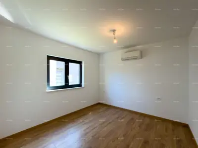 Prizemlje sa velikim vrtom! - 15
