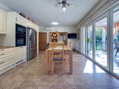 Kuća 265 m², Labin - vrt 5.960 m² i privatnost - 20