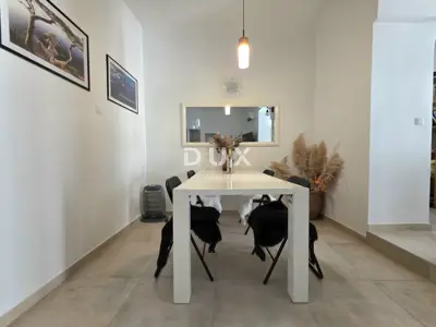 Wohnung 79 m², Pula Centar - 2 Schlafzimmer, Terrasse - 4